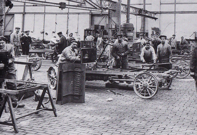 L’usine Decauville à Corbeil en 1900