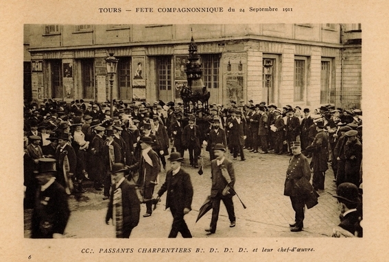 Cortège création 1er musée compagnonnique de Tours