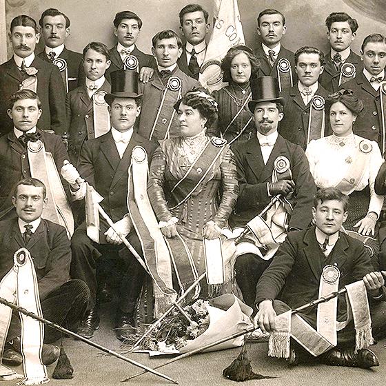 La Mère des compagnons maréchaux-ferrants de Marseille en 1910