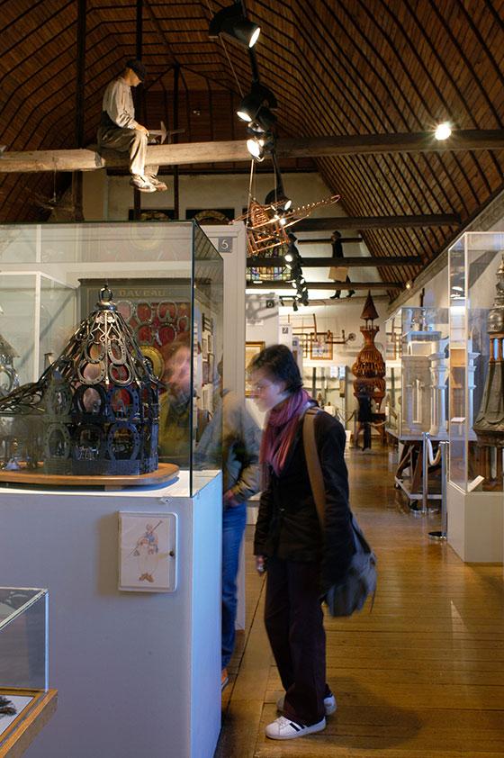 Exhibition hall of the Musée du Compagnonnage.